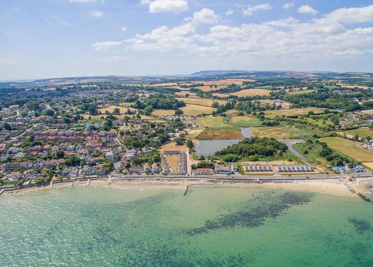 Salterns Village Seaview Exteriör bild